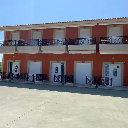 Kouzelis Aparthotel *